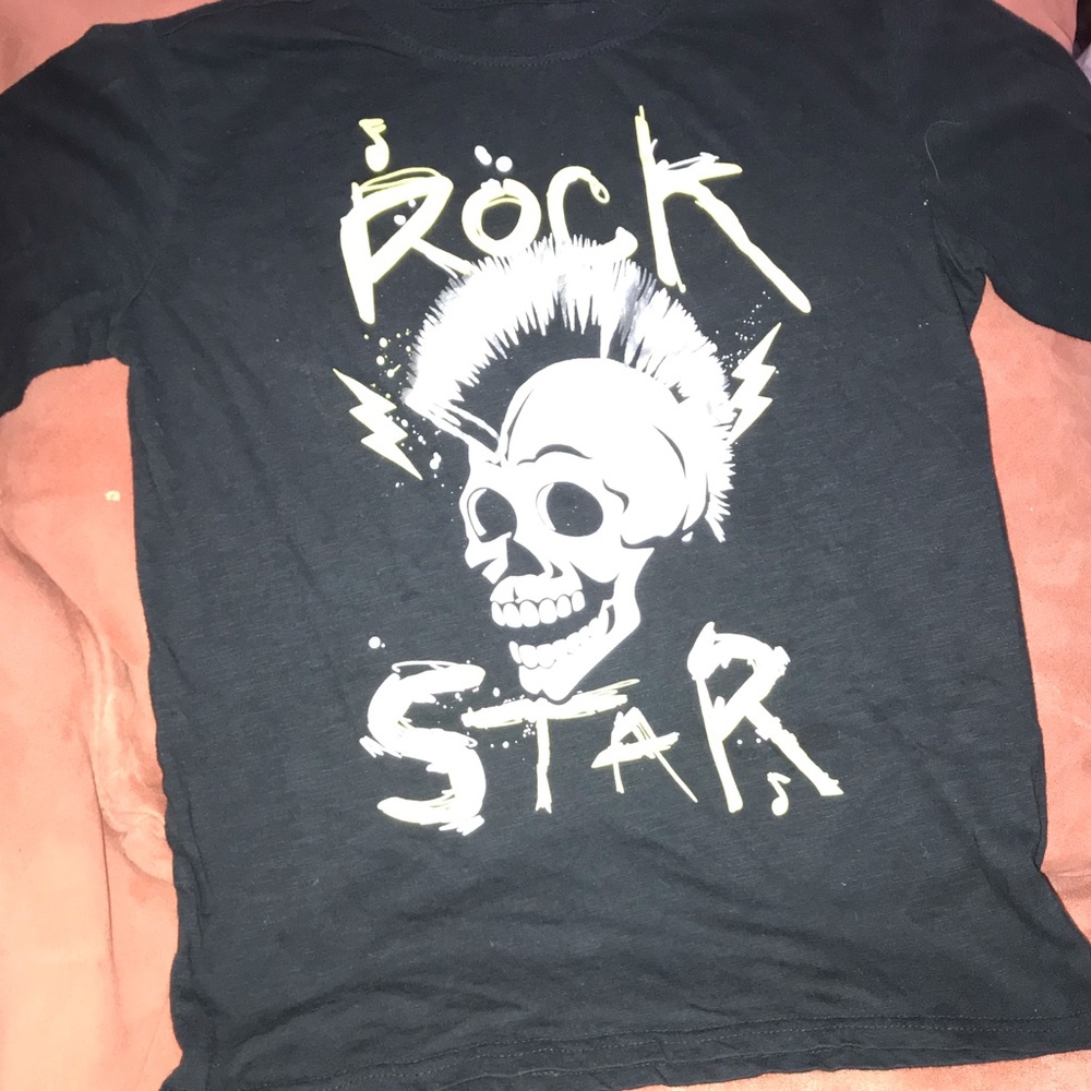 graphic tee
